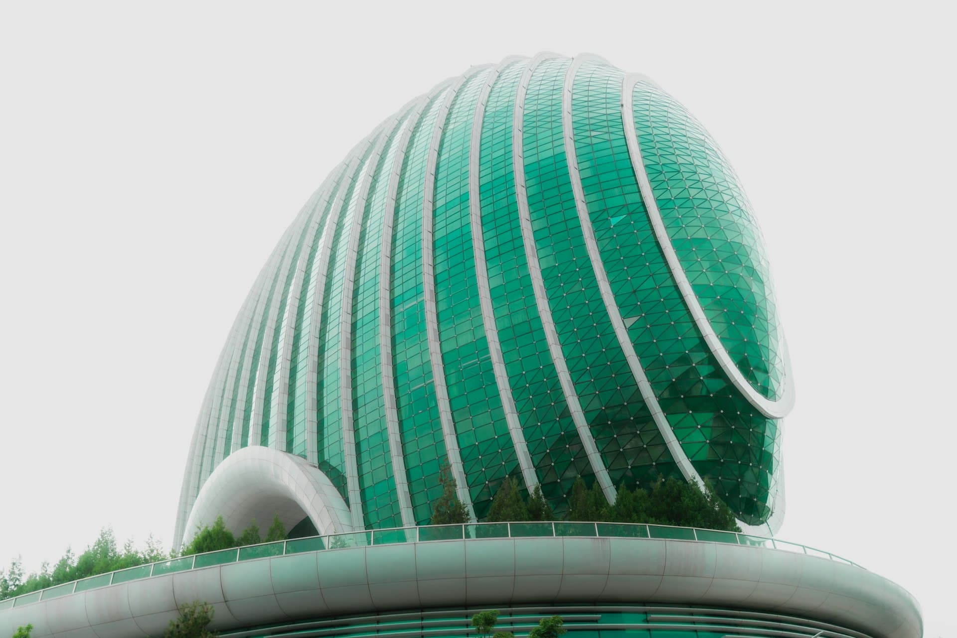 Modern sustainable glass building
